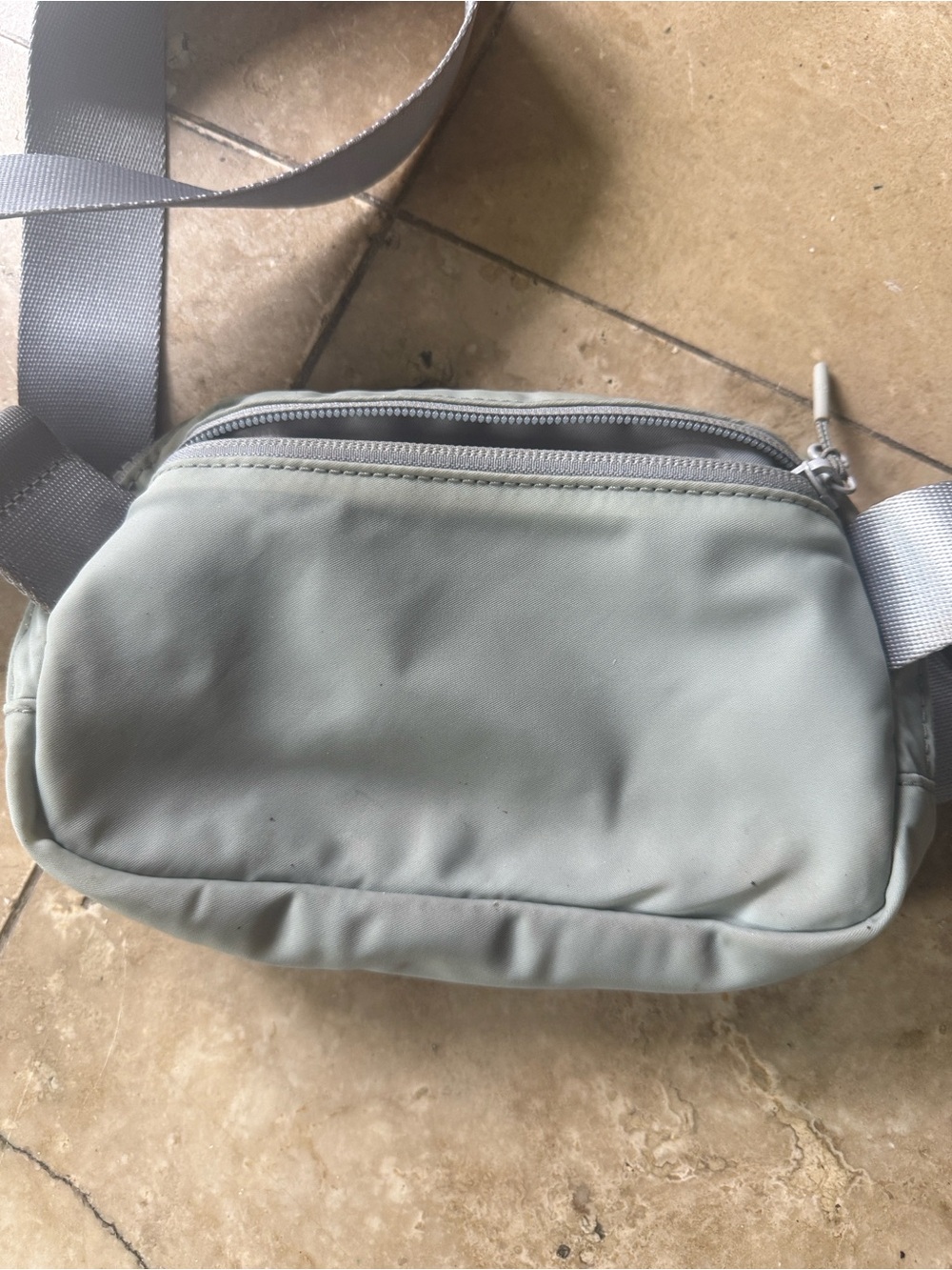 Lululemon everywhere our belt excellent condition used one time gray - Picture 3 of 8